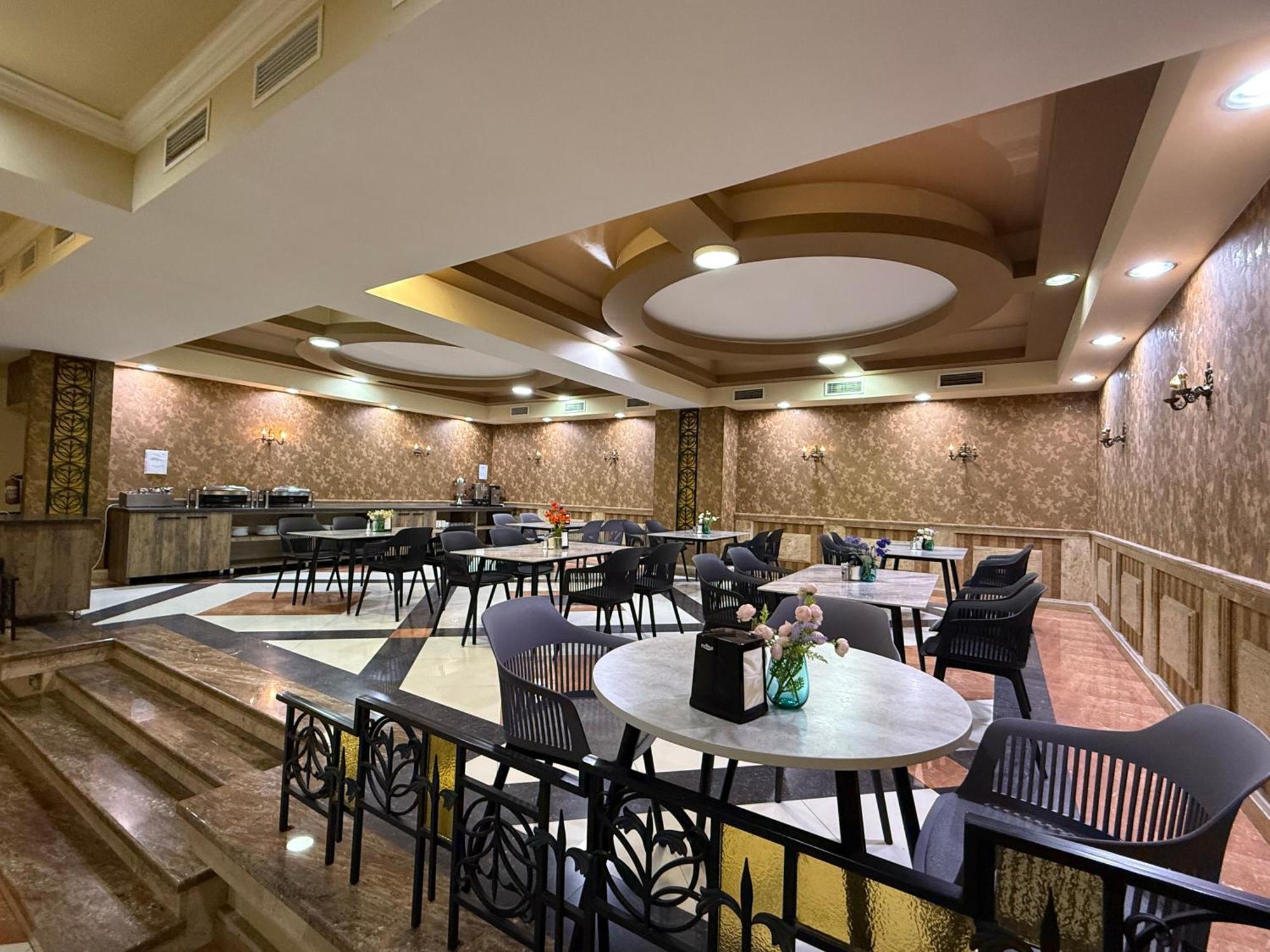 Yerevan Deluxe Hotel Eksteriør bilde