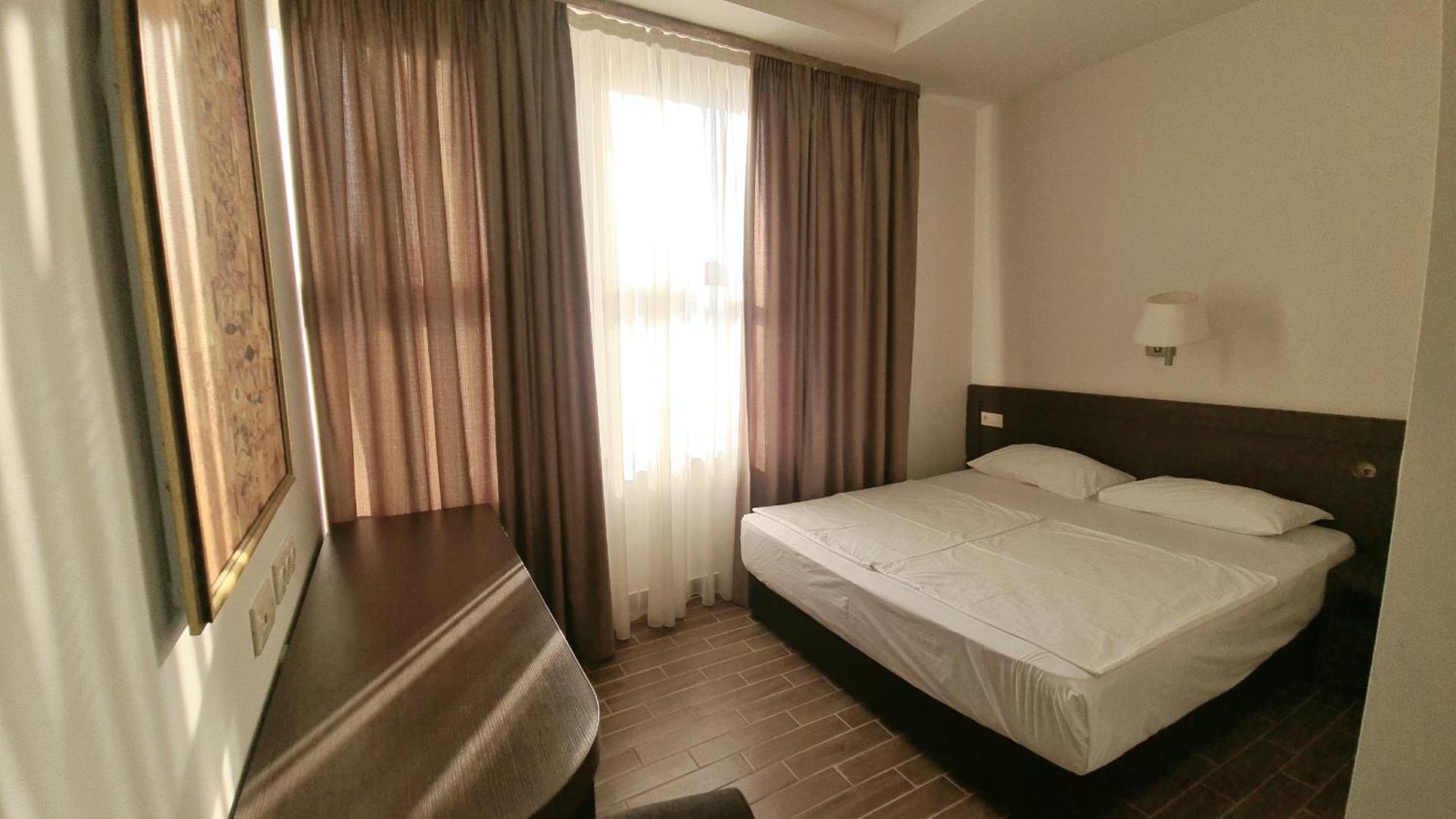 Yerevan Deluxe Hotel Eksteriør bilde
