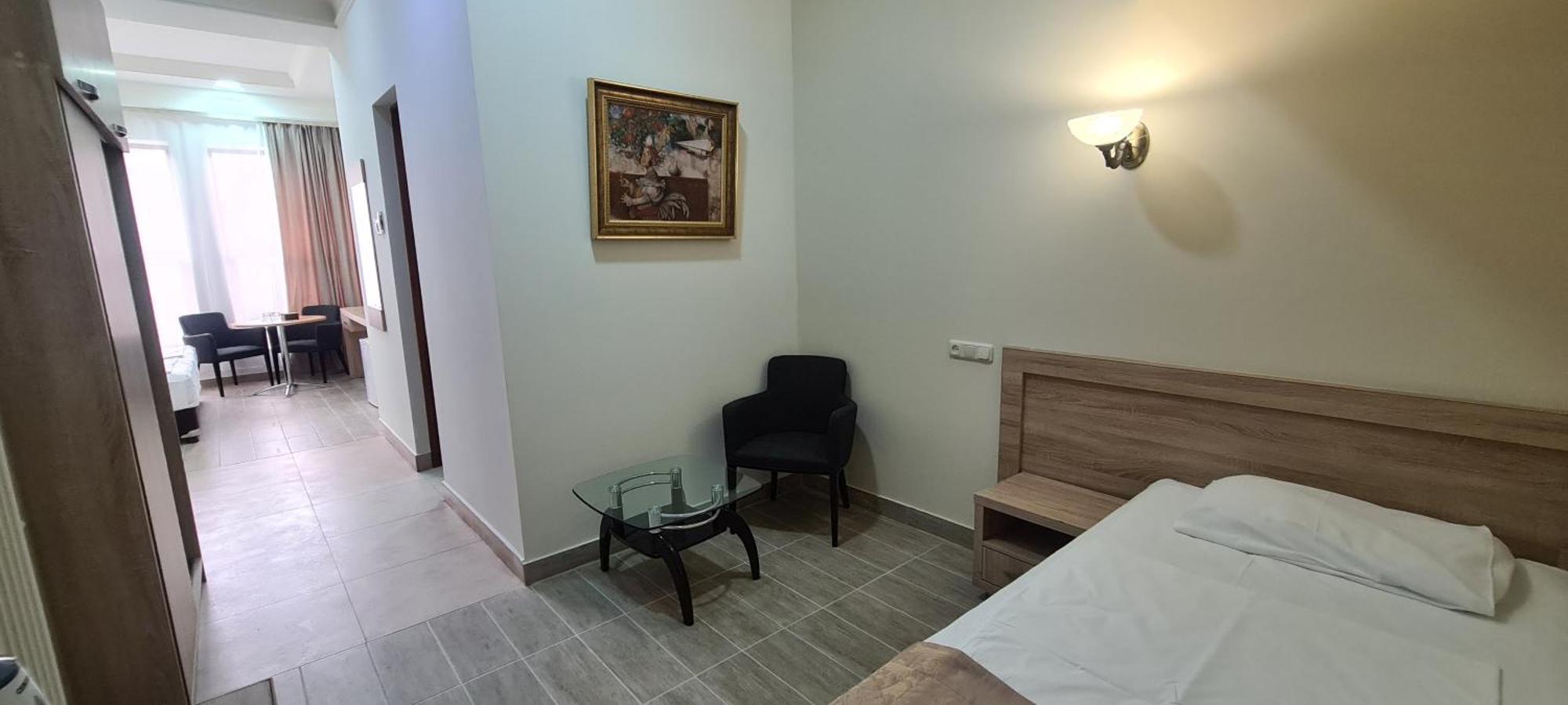 Yerevan Deluxe Hotel Eksteriør bilde