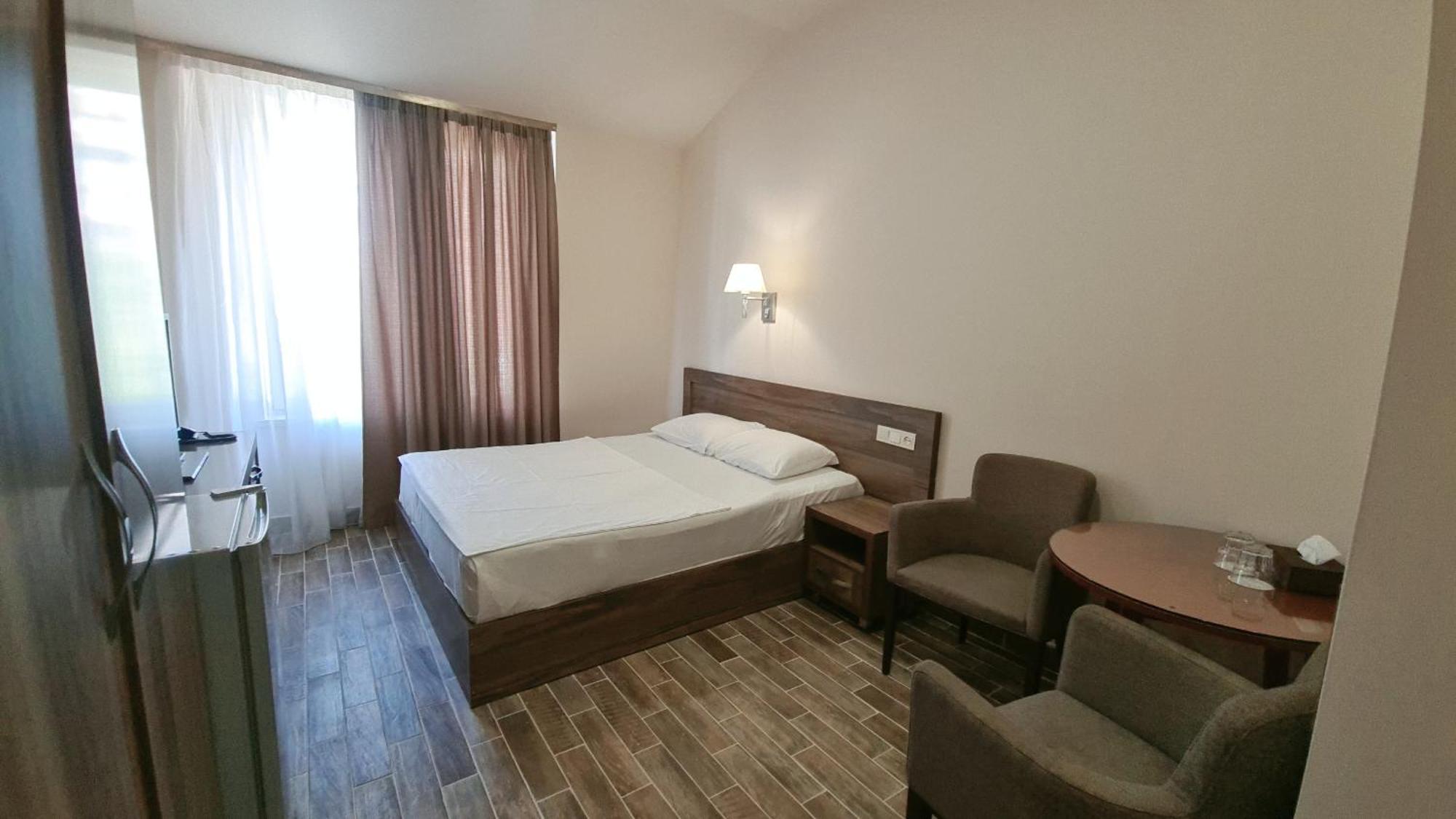 Yerevan Deluxe Hotel Eksteriør bilde