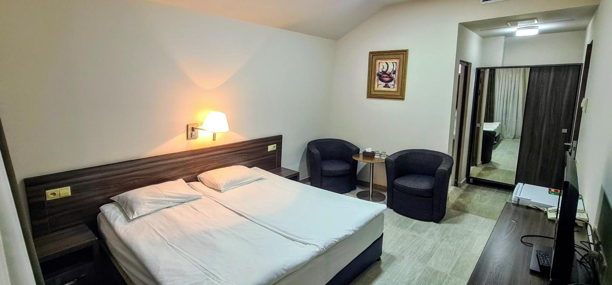 Yerevan Deluxe Hotel Eksteriør bilde