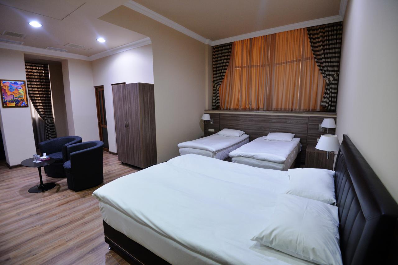Yerevan Deluxe Hotel Eksteriør bilde
